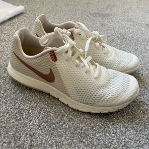 size 7 nike flex experience run 6